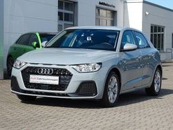 Pfeilgrau (metallic) Gebraucht 2024 Audi A1 Sportback Advanced Kleinwagen | 24.345 € (Fairer Preis)