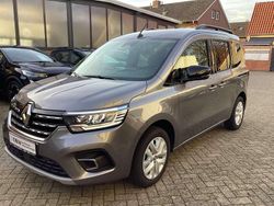 Grau Gebraucht 2024 Renault Kangoo Techno Van / Kleinbus | 25.490 € (Fairer Preis)