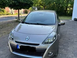 Braun Gebraucht 2009 Renault Clio II Dynamique Limousine | 4.300 € (Fairer Preis)