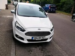Weiß Gebraucht 2019 Ford S-MAX S Van / Kleinbus | 14.000 € (Etwas zu teuer)