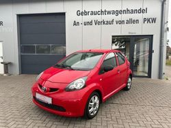 Rot Gebraucht 2008 Toyota Aygo Basis Kleinwagen | 3.900 € (Teuer)