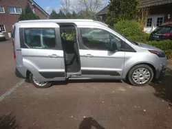 Silber Gebraucht 2016 Ford Grand Tourneo Connect Ambiente Van / Kleinbus | 8.000 €