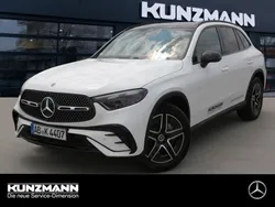 Polarweiss Gebraucht 2025 Mercedes GLC200 AMG SUV | 54.649 € (Fairer Preis)