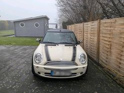 Weiß Gebraucht 2007 Mini Cooper Cabriolet Cabrio | 6.000 € (Fairer Preis)