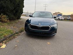 Blau Gebraucht 2022 Skoda Octavia Ambition Limousine | 13.888 € (Teuer)