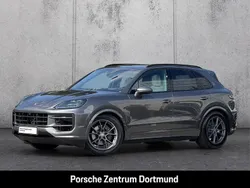 Grau Gebraucht 2024 Porsche Cayenne SUV | 115.900 € (Guter Preis)