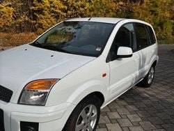 Weiß Gebraucht 2011 Ford Fusion Trend Limousine | 4.600 € (Etwas zu teuer)