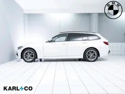 Weiß Gebraucht 2021 BMW 318 Kombi | 17.900 € (Guter Preis)