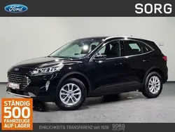 Schwarz, agate black metallic Gebraucht 2024 Ford Kuga Titanium SUV | 29.250 € (Superpreis)