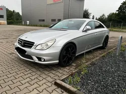 Silber Gebraucht 2005 Mercedes CLS55 AMG AMG Limousine | 19.900 €
