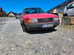 Rot Gebraucht 1989 Audi 80 Kleinwagen | 1.600 €