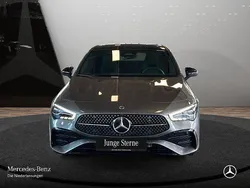 Grau Gebraucht 2024 Mercedes CLA250 Premium Limousine | 44.990 € (Etwas zu teuer)