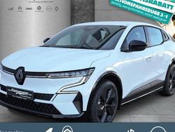 Weiß Gebraucht 2025 Renault Megane E-Tech Evolution Limousine | 35.790 € (Etwas zu teuer)