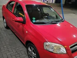 Rot Gebraucht 2009 Chevrolet Aveo Limousine | 750 €