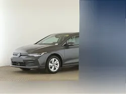 Grau Gebraucht 2024 VW Golf VIII Life Limousine | 31.689 € (Teuer)
