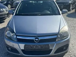 Silber Gebraucht 2006 Opel Astra Edition Kombi | 2.299 € (Guter Preis)