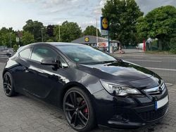 Schwarz Gebraucht 2012 Opel Astra GTC OPC Kleinwagen | 6.800 € (Etwas zu teuer)