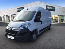 Weiß Gebraucht 2023 Citroën Jumper Van / Kleinbus | 26.990 € (Etwas zu teuer)