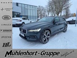 Grau Gebraucht 2018 Volvo V60 CC Pro Kombi | 29.900 € (Teuer)