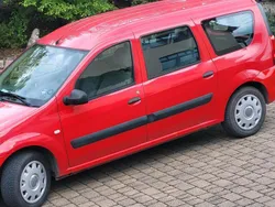 Rot Gebraucht 2009 Dacia Logan MCV Kombi | 1.950 € (Guter Preis)