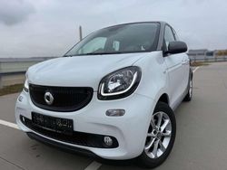 Weiß/grau Gebraucht 2019 Smart ForFour Kleinwagen | 14.400 € (Fairer Preis)