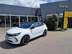 Jadeweiss (weiß) Gebraucht 2024 Opel Grandland X Ultimate SUV | 27.890 € (Fairer Preis)