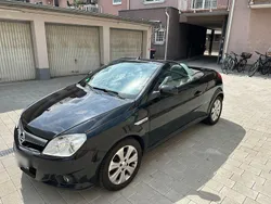 Schwarz Gebraucht 2007 Opel Tigra Cabrio | 3.499 € (Etwas zu teuer)