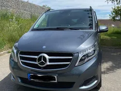 Grau Gebraucht 2017 Mercedes 250 Van / Kleinbus | 32.950 €