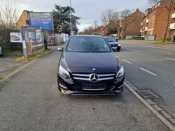 Mercedes B200