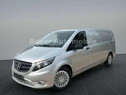 Brillantsilber Gebraucht 2017 Mercedes Vito Van / Kleinbus | 17.731 € (Superpreis)