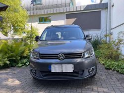 Grau Gebraucht 2011 VW Caddy Comfortline Van / Kleinbus | 12.800 € (Teuer)