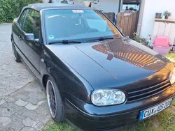 Schwarz Gebraucht 2000 VW Golf Cabriolet Classicline Cabrio | 2.599 € (Fairer Preis)