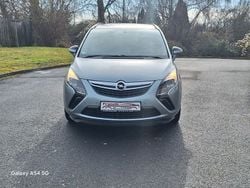 Silber Gebraucht 2013 Opel Zafira Tourer Van / Kleinbus | 7.299 € (Fairer Preis)