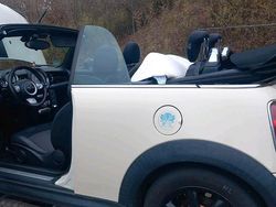 Weiß Gebraucht 2009 Mini Cooper Cabriolet Cabrio | 4.650 € (Fairer Preis)