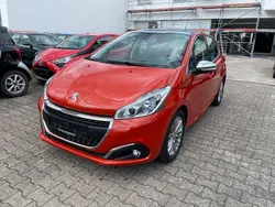 Orange Gebraucht 2017 Peugeot 208 Allure Kleinwagen | 11.995 € (Fairer Preis)