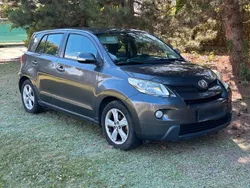 Grau Gebraucht 2010 Toyota Urban Cruiser SUV | 2.900 € (Fairer Preis)