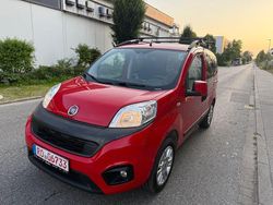 Rot Gebraucht 2018 Fiat Qubo Trekking Van / Kleinbus | 4.400 €