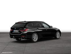 Schwarz Gebraucht 2024 BMW 330e Comfort Edition Kombi | 43.604 € (Guter Preis)