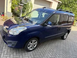 Blau Gebraucht 2012 Opel Combo Edition Van / Kleinbus | 5.490 € (Guter Preis)