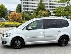 Silber Gebraucht 2013 VW Touran Highline Van / Kleinbus | 5.999 € (Superpreis)