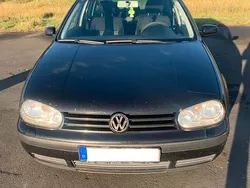 Schwarz Gebraucht 2006 VW Golf V Basis Kombi | 1.000 € (Fairer Preis)
