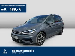 Grau Gebraucht 2024 VW Touran Move Van / Kleinbus | 35.590 € (Fairer Preis)
