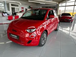 Rot Gebraucht 2023 Fiat 500e Red Kleinwagen | 25.990 € (Etwas zu teuer)
