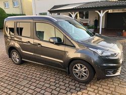 Grau Gebraucht 2021 Ford Tourneo Titanium Van / Kleinbus | 16.500 € (Fairer Preis)