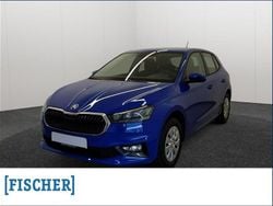 Blau Neu 2025 Skoda Fabia Essence Limousine | 17.790 € (Guter Preis)