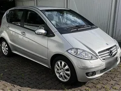 Silber Gebraucht 2005 Mercedes A200 Elegance Kleinwagen | 5.490 € (Etwas zu teuer)
