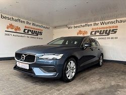 Blau Gebraucht 2020 Volvo V60 Momentum Kombi | 19.390 € (Guter Preis)