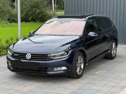 Blau Gebraucht 2016 VW Passat Highline Kombi | 12.990 € (Guter Preis)