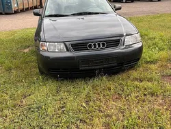 Schwarz Gebraucht 1998 Audi A3 Kleinwagen | 1.300 € (Fairer Preis)