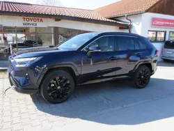 Dark blue metallic/ att. black Gebraucht 2023 Toyota RAV4 Hybrid Style SUV | 38.890 € (Fairer Preis)